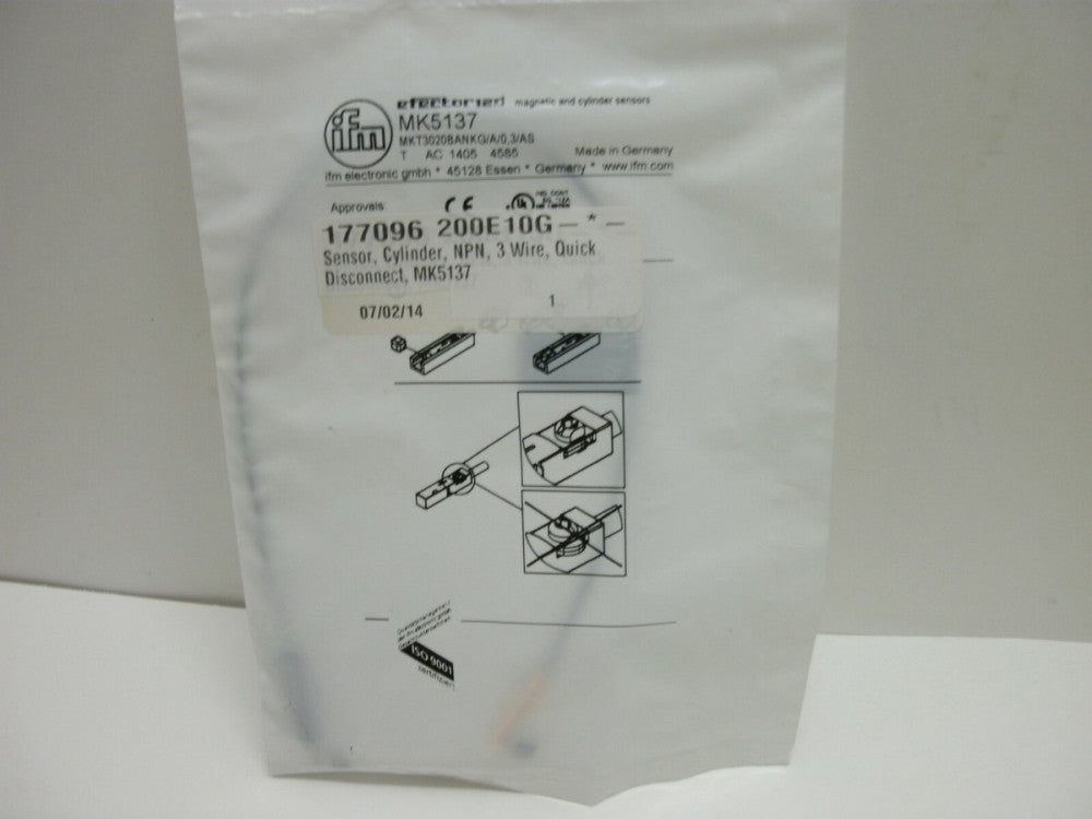 IFM EFECTOR MK5137 T-LOT CYLINDER SENSOR 3 WIRE QUICK MKT3020BANKG/A/0,3/AS NIB