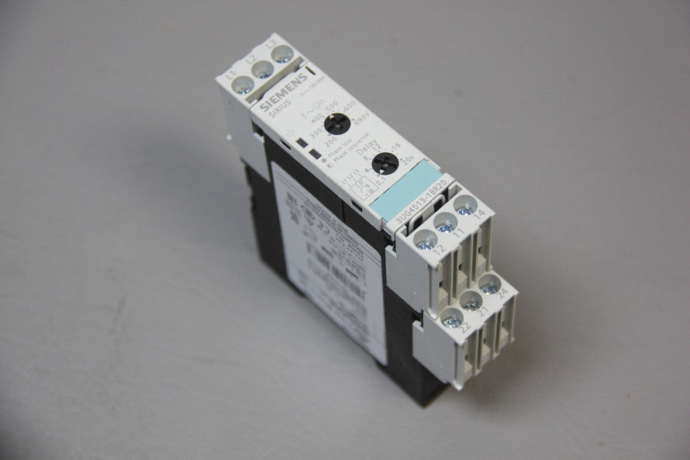 UNUSED SIEMENS ANALOG MONITORING RELAY 3UG4513-1BR20