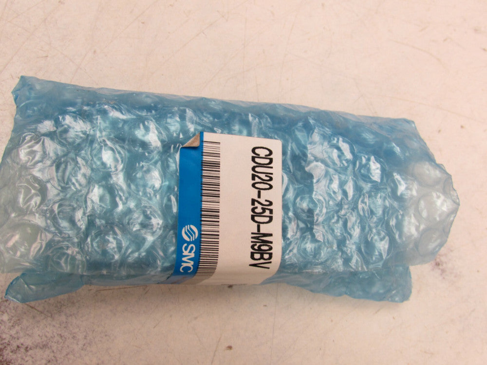 SMC PNEUMATIC CYLINDER CDU20-25D-M9BV NEW SURPLUS IN THE BAG MAKE OFFER !!