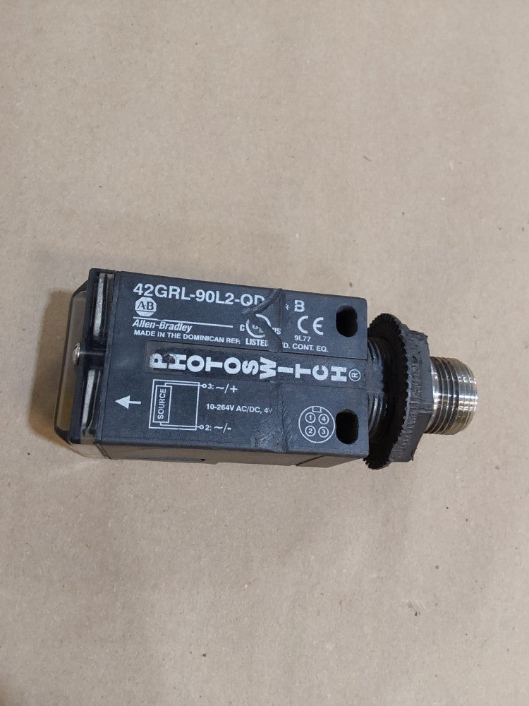 Allen Bradley 42GRL-90L2-QD Photoswitch Ser.B 