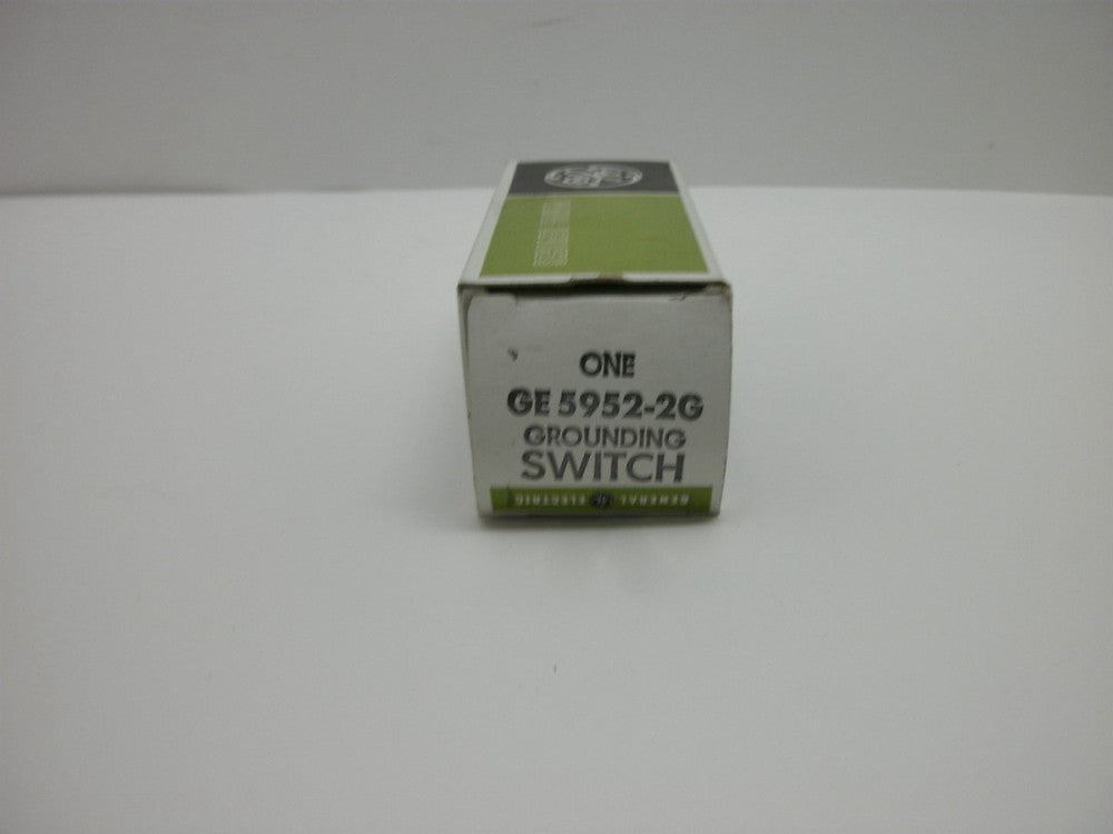 GENERAL ELECTRIC GE5952-2G GROUNDING SWITCH RED W/TAN SWITCH 120VAC NEW IN BOX