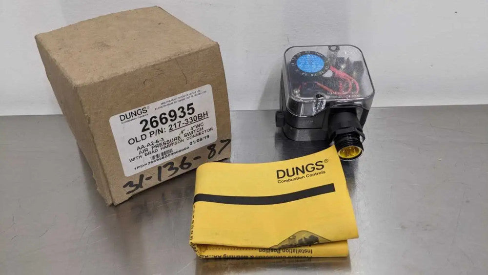 Dungs 266935 Air Pressure Switch .4"-4"WC Old PN 217-330BH AA-A2-6-3 with Brad H
