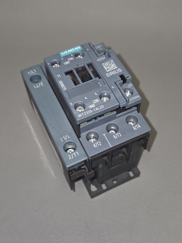 UNUSED SIEMENS POWER CONTACTOR 3RT2325-1AL20
