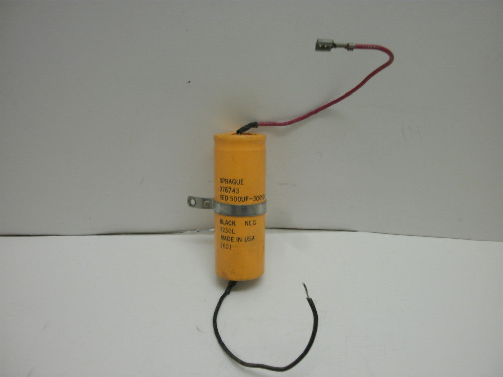 SPRAGUE D76743 CAPACITOR RED 500UF-300VDC 8230L 2601