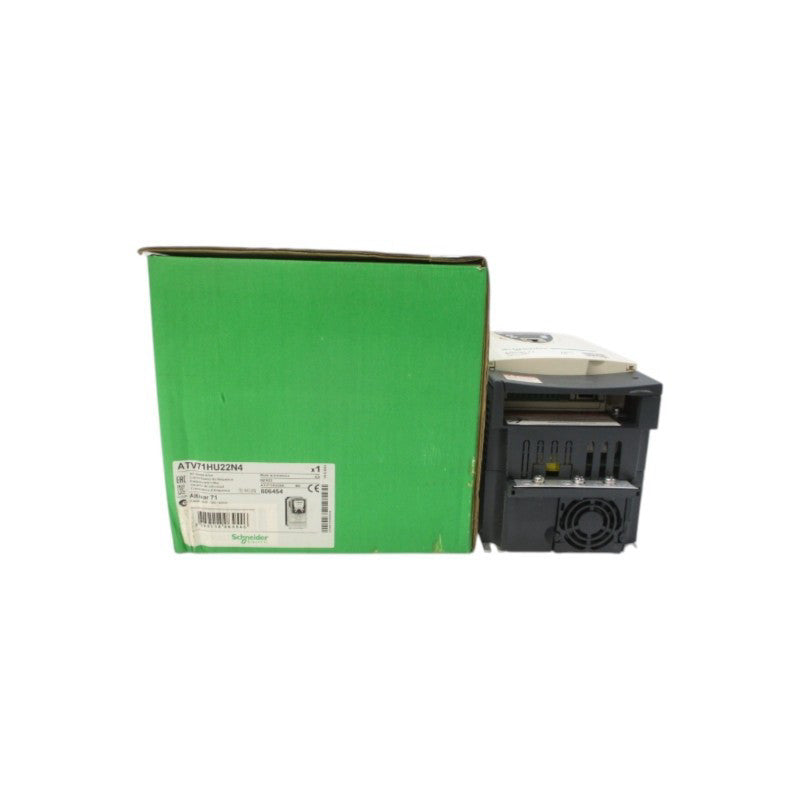 SCHNEDIER ELECTRIC ATV71HU22N4 380-480VAC 8.2A NSMP