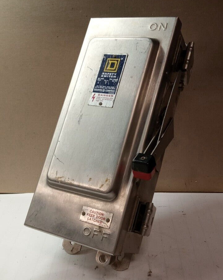 NEW SQUARE D 30 AMP SS 4X SAFETY SWITCH FUSIBLE 2 POLE 240 VAC 250 VDC H221DS