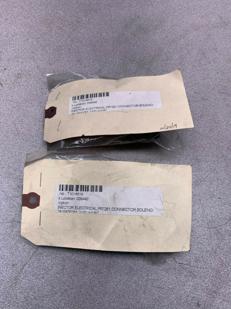 LOT OF 2 NEW NO BOX OMAL CONNECTOR P-067261-00000