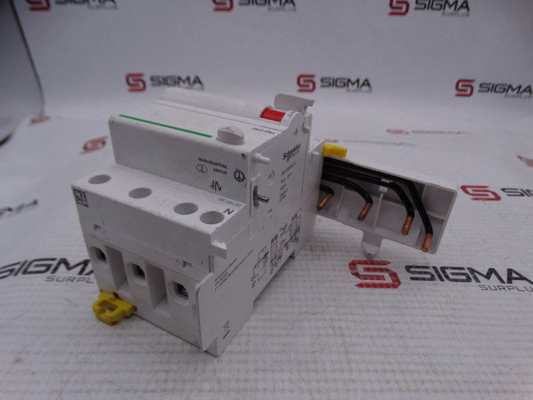 SCHNEIDER ELECTRIC A9N19472 CIRCUIT BREAKER