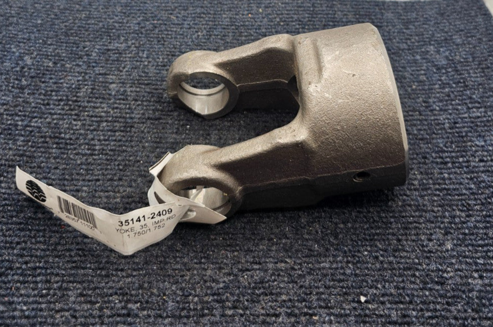 Weasler 35141-2409: 35 Series Yoke 1-3/4" Bore 3/8" Keyway