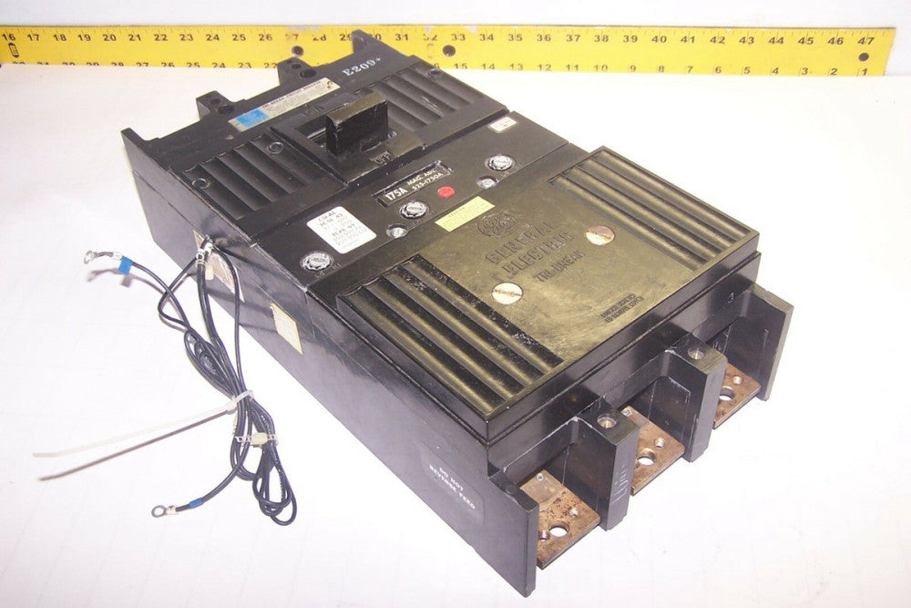 GE 400 AMP 600 VAC 3 POLE TRI-BREAK SHUNT TRIP CIRCUIT BREAKER W/175A TRIP TB43F