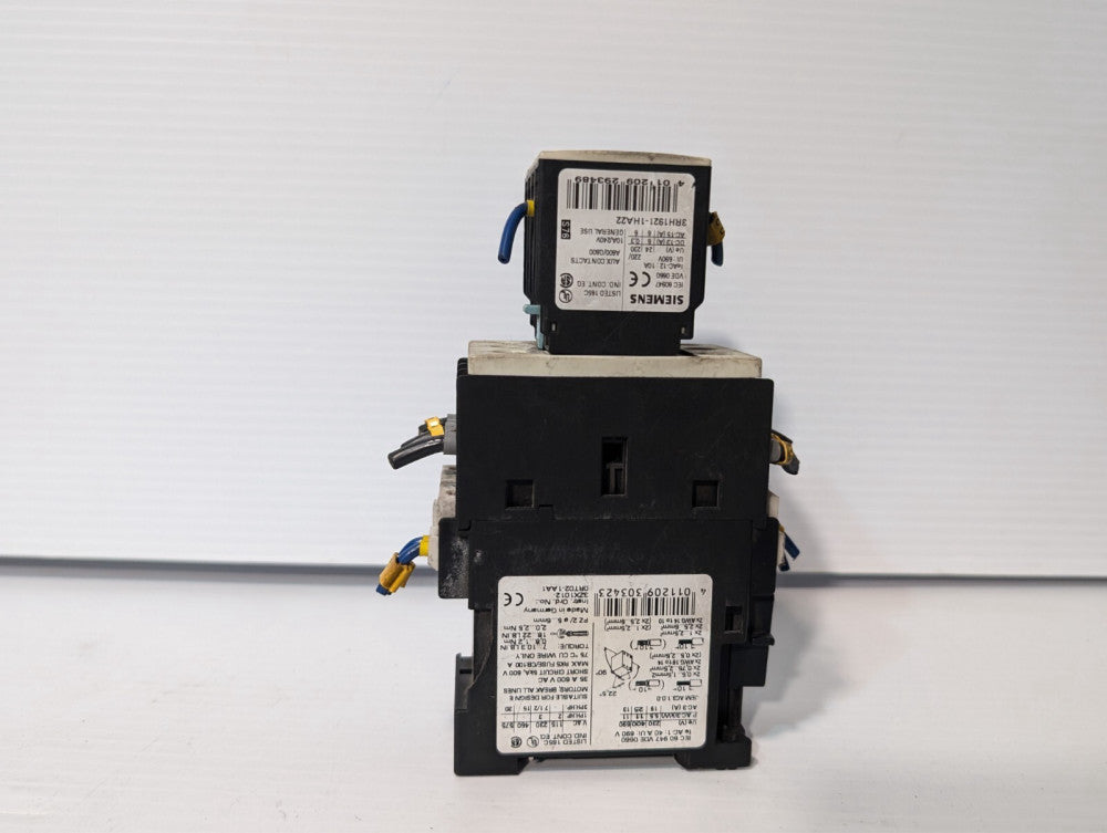 Siemens 3RT1926-1BB44 power contactor, with 3RH1921-1HA22 contact block as shown