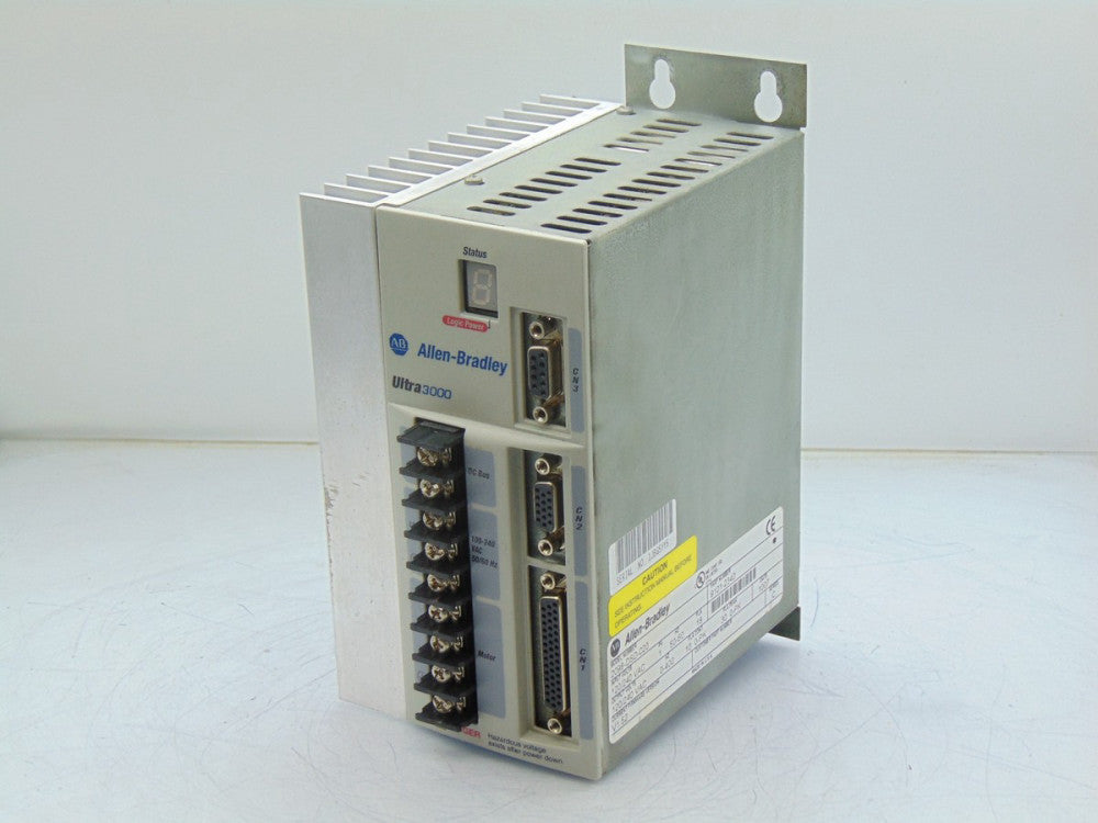ALLEN BRADLEY 2098-DSD-020 DRIVE