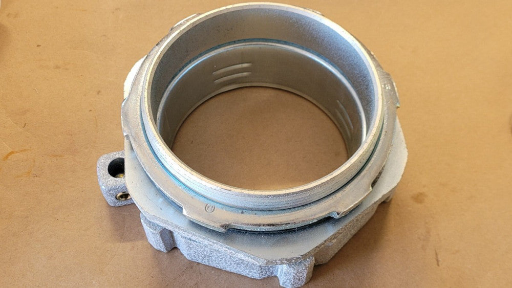 5" Malleable Iron Grounding Conduit Hub