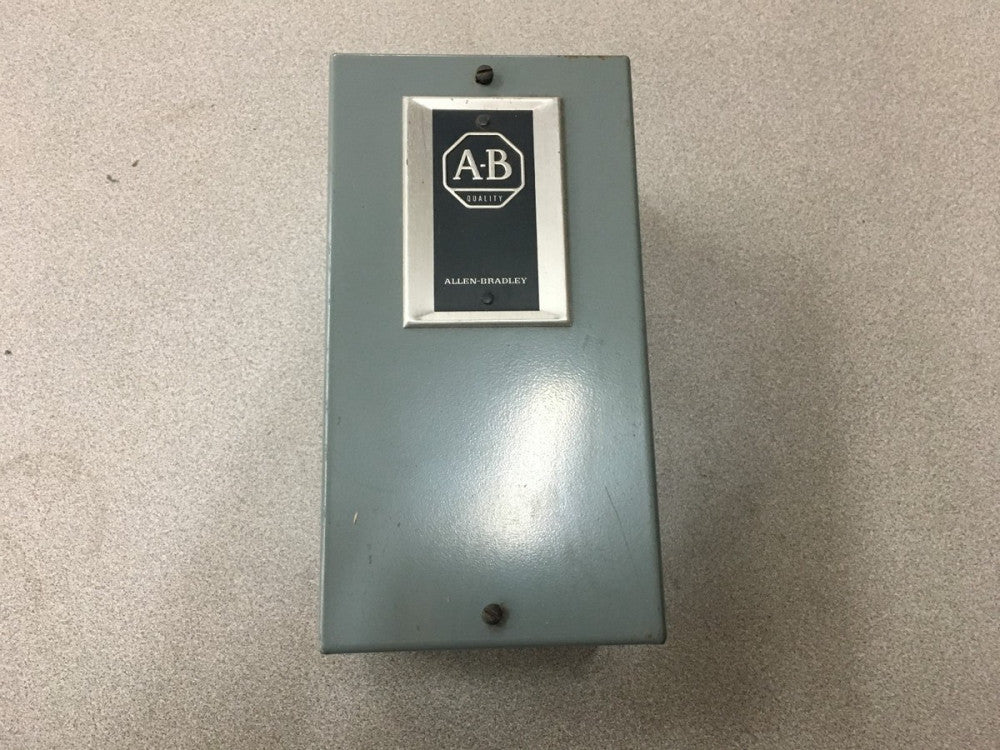 NEW NO BOX ALLEN-BRADLEY CONTROL RELAY 700-N201A24 SERIES B