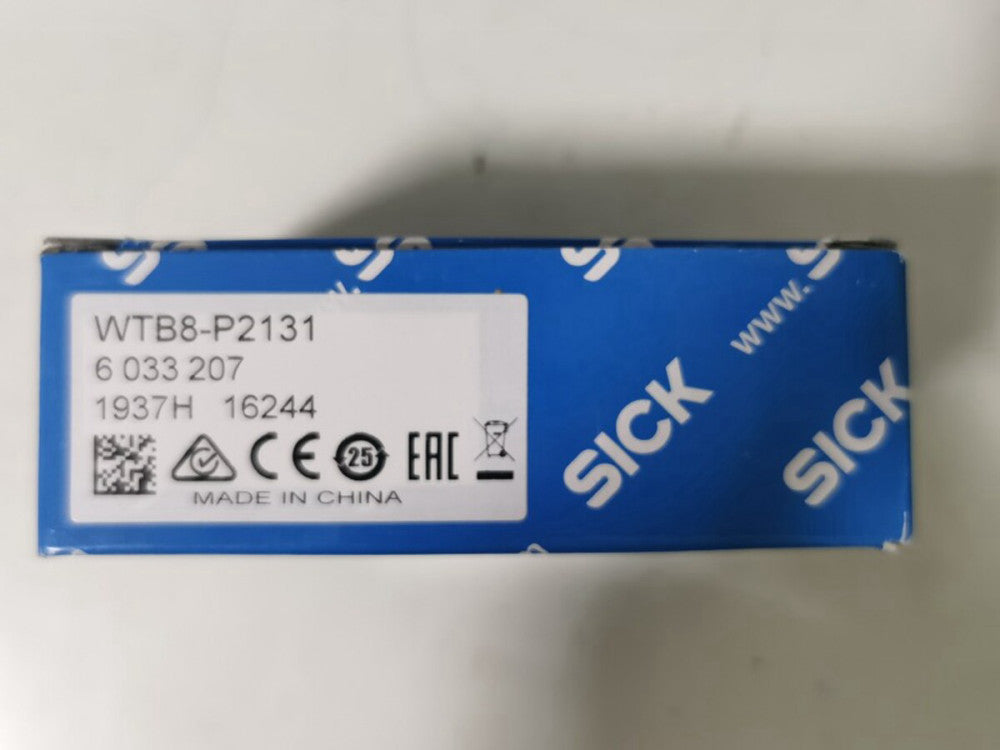 New In Box SICK WTB8-P2131 6033207 Photoelectric Sensor