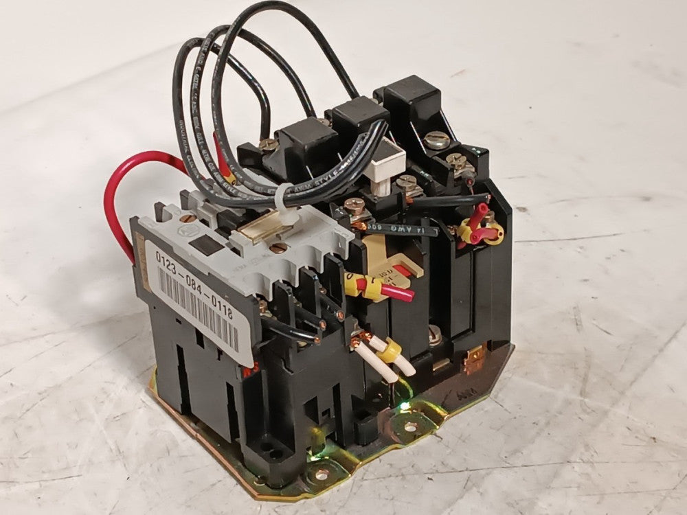 Allen-Bradley 509-TOD motor starter contactor, SER B, w/ 592 auxiliary block