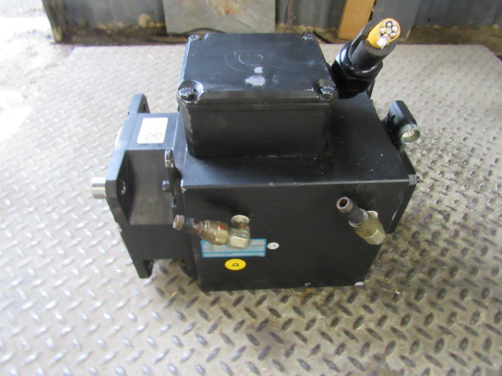 BAUMULLER SERVO MOTOR FDS100-S 540V 21KW 3000RPM 65A 76Nm XLNT USED TAKEOUT !!