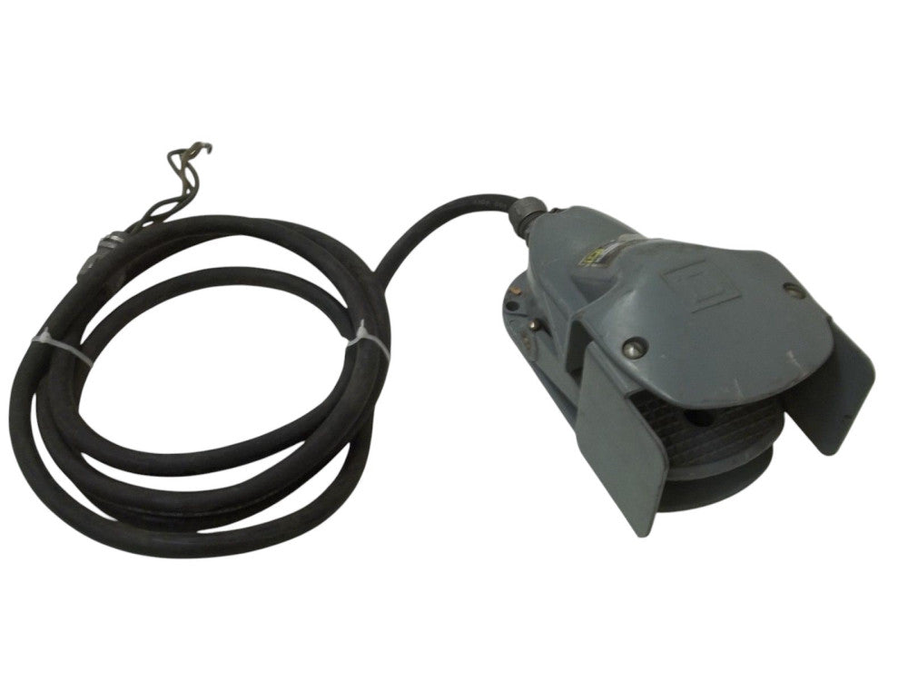 SQUARE D 9002-AW-17 SER.B FOOT SWITCH UNMP