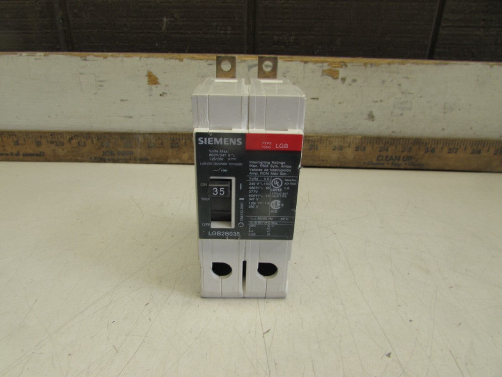 SIEMENS LGB2B035 ,CIRCUIT BREAKER,  2P-35 AMP /480V  GOOD TAKEOUT! MAKE OFFER!