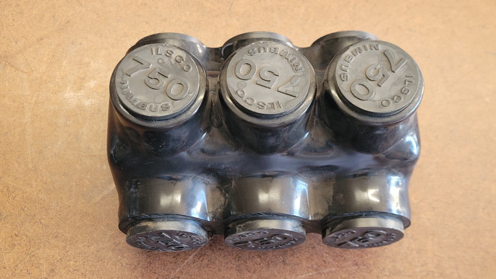 Ilsco PBTD-3-750 3 Port Mult-tap Connector 750KCMIL - 250KCMIL