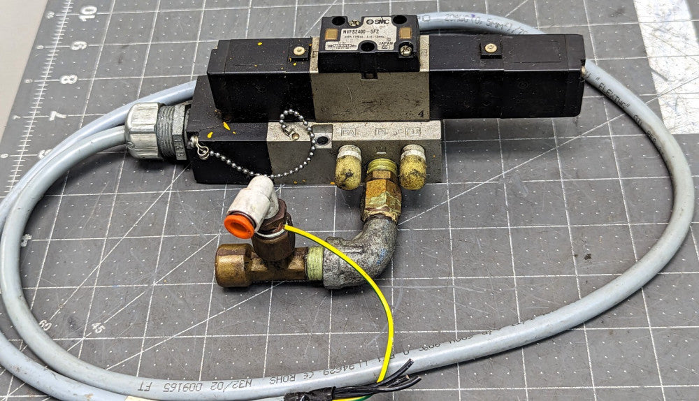 SMC NVFS2100-5FZ Solenoid Valve With Manifold & Hardware Working Pull [C3B1 #11