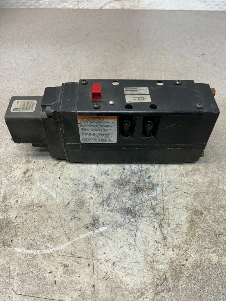 PREOWNED PARKER PNEUMATIC VALVE 4510BHXXABBE53