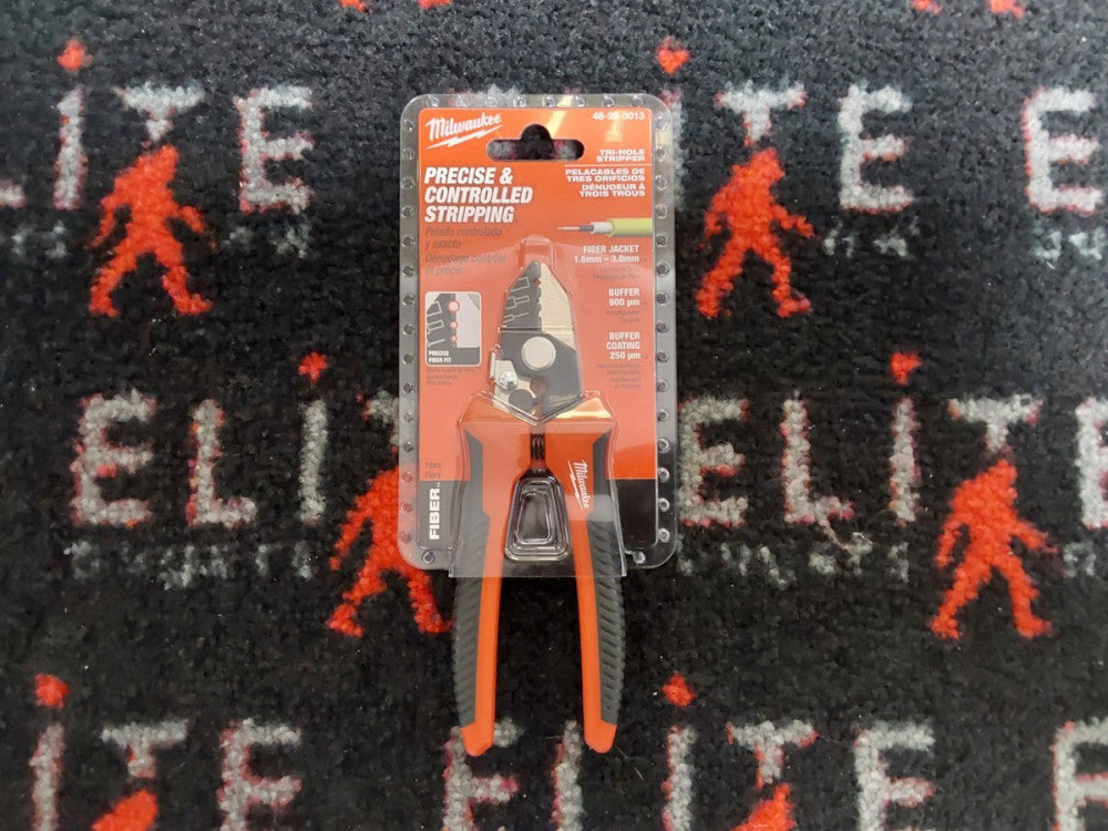 NEW Milwaukee 48-22-3013 Tri-Hole Fiber Optic Stripper SEALED