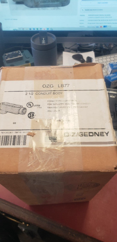 NEW OZ GEDNEY, OZG, CONDUIT OUTLET BODY, LB77, LB 77, 2-1/2" HUB SIZE, FORM 7