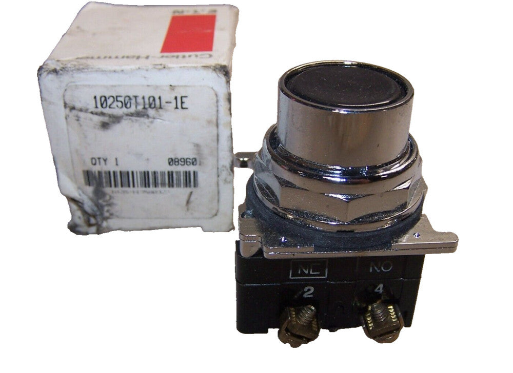 NEW CUTLER HAMMER 120 VAC BLACK PUSH BUTTON OPERATOR 10250T101-1E CONTACT BLOCK