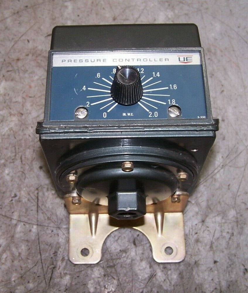 UNITED ELECTRIC PRESSURE CONTROLLER RANGE 0-2.0 IN W.C. 1/4" FNPT