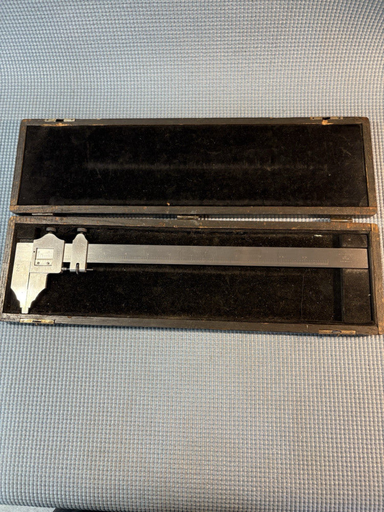   The L.S.Startett Co. No. 122 12.”Vernier Caliper  W/Original Case