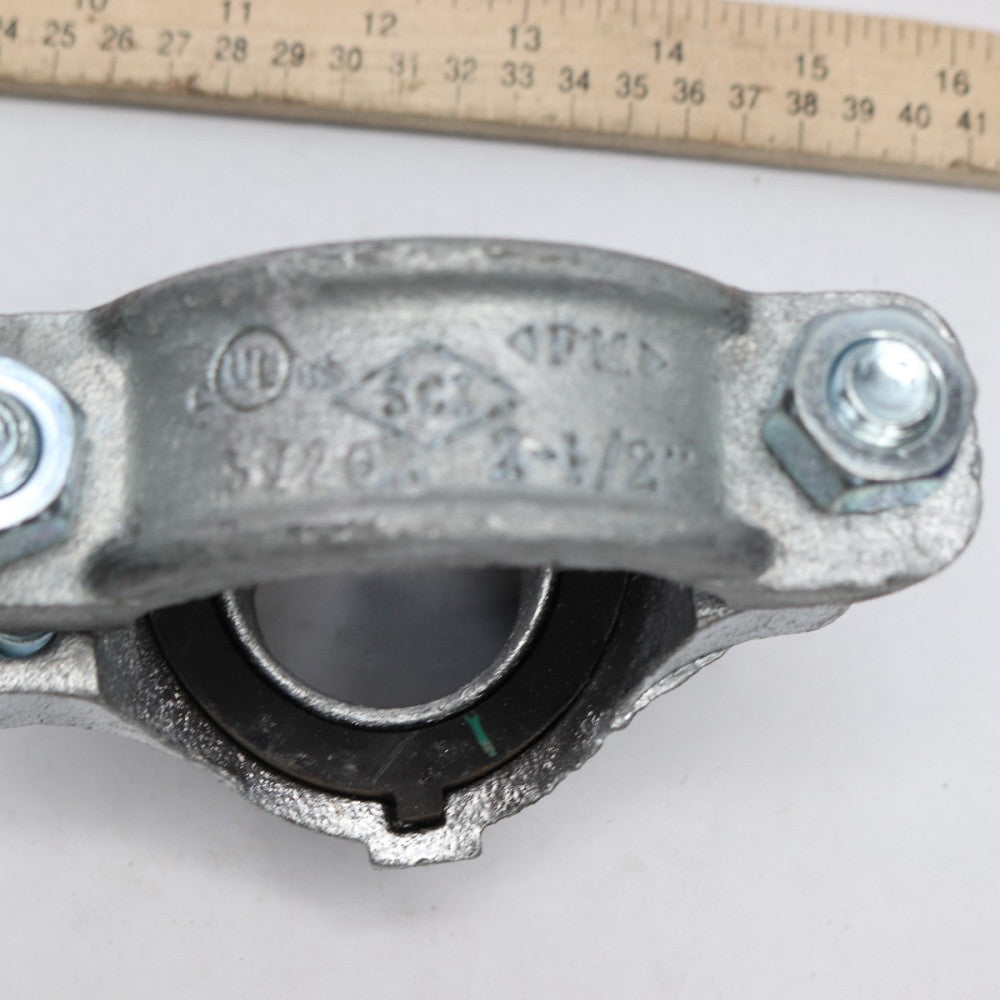 SCI Grooved Mechanical Tee Threaded Outlet Galvanized 2-1/2" x 1-1/2" 
