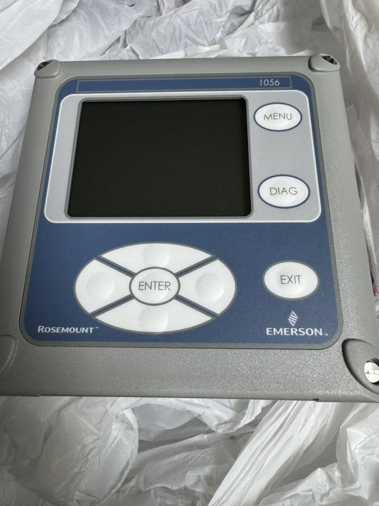 New Rosemount Analytical 1056-03-20-38-AN-_ Emerson Analyzer as photo