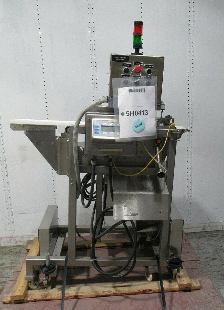 Goring Kerr Model DSP3, Automatic, Stainless Steel, Metal Detector