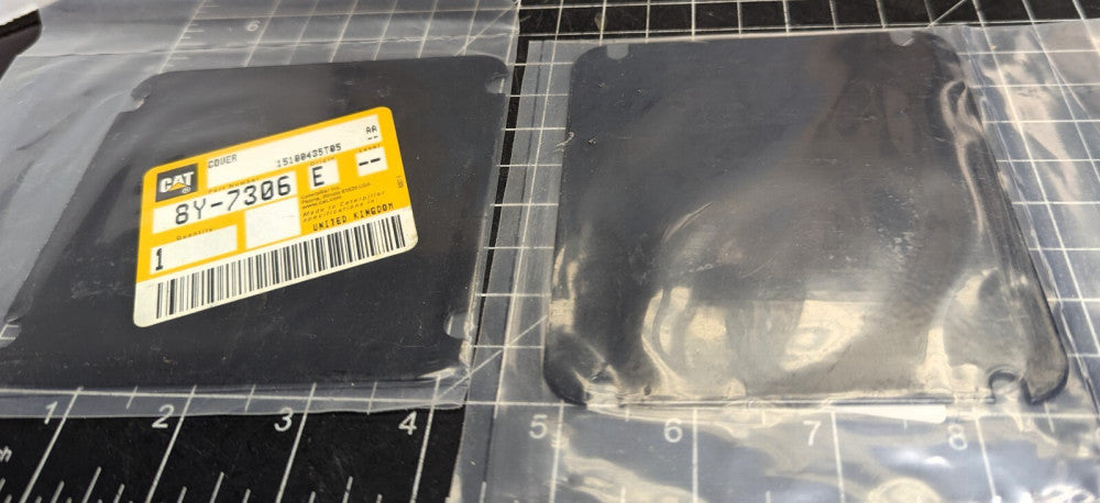 Lot Of (2) Caterpillar Door Hinge Cover Plates 8Y-7306 [A4S2]