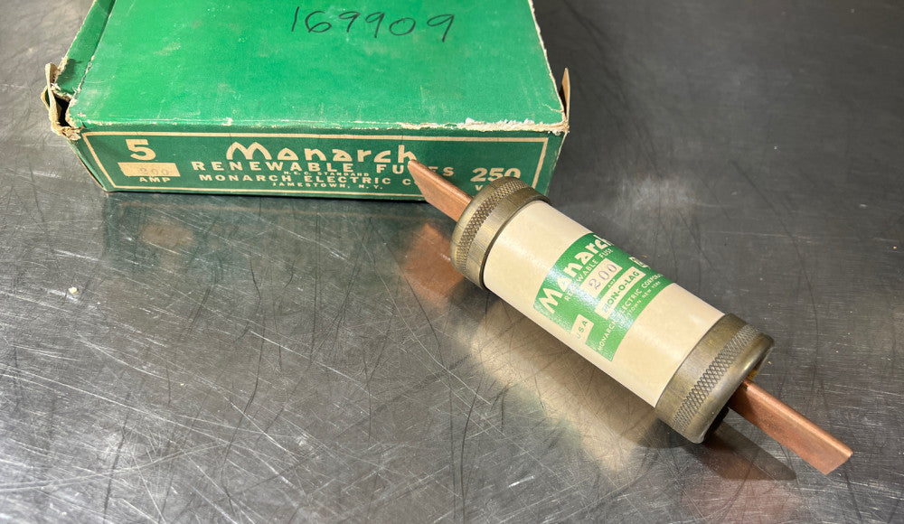 MONARCH MON-O-LAG 200 Amp  RENEWABLE FUSE Nos Surplus 1 Unit