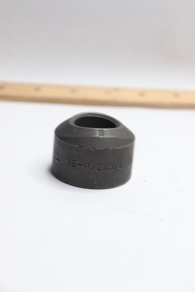 Sockolet Forged Steel 3000 # A105 36 - 1-1/2 x 3/4" SOL36JF