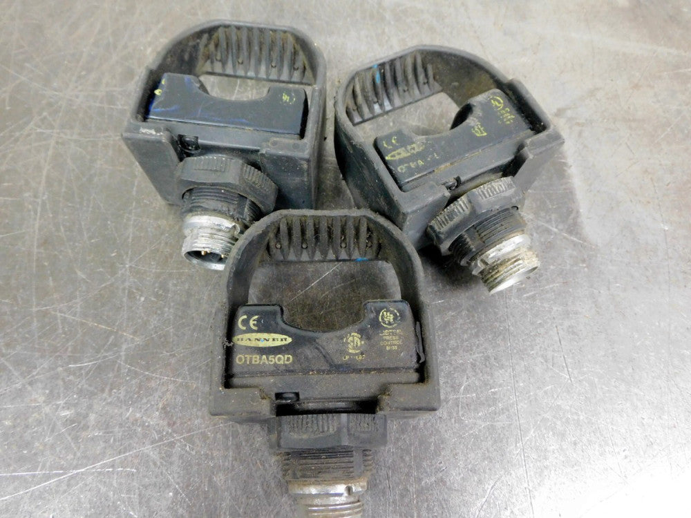 Banner OTBA5QD Momentary Action Optical Touch Button Lot of Three (3)