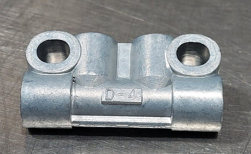NOS Surplus Showa Oil Distribution Manifold Showa Part DB-4-D / D-4