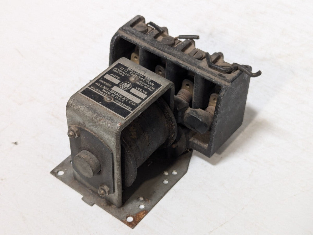 Allen Bradley Series 559771 Bulletin 202 D.C. Contactor, 25A, 115V, Made in USA