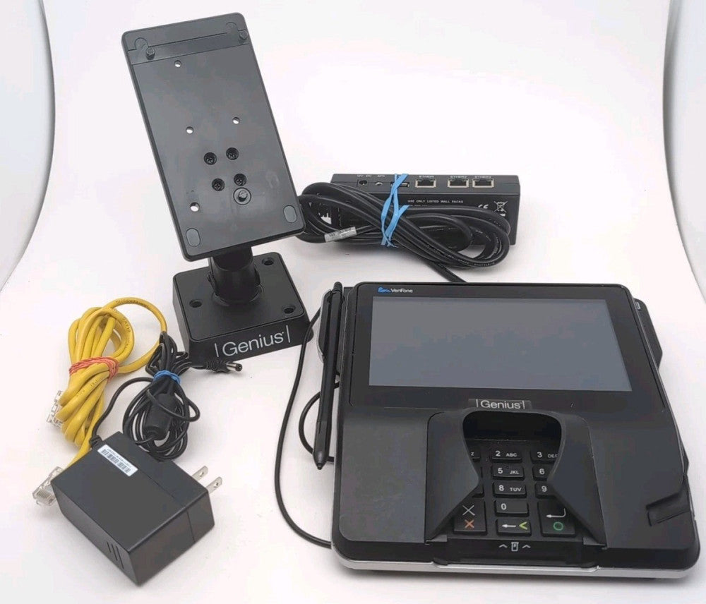Verifone MX925 Terminal w/Cable, Adapter, Stand, etc. POWERS ON GOOD SHAPE