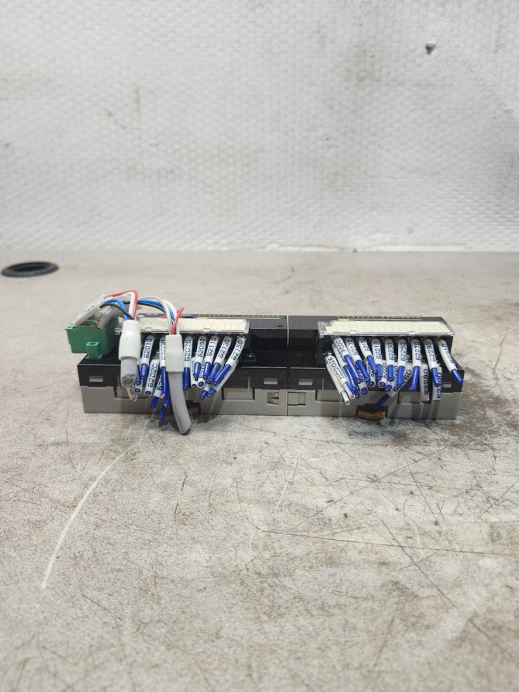 USED OMRON TRMOTE TERMINAL DRT2-OD16-1  W/ XWT-OD16-1