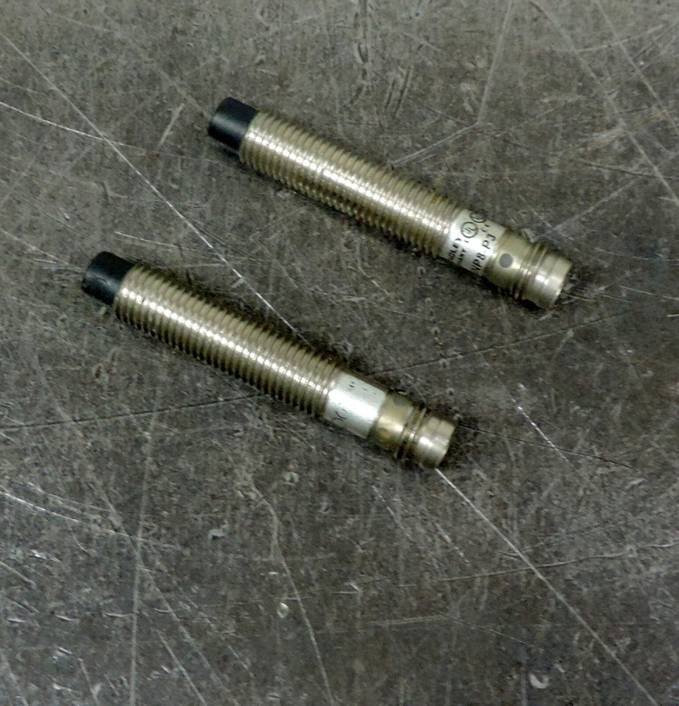 Allen Bradley 872C-D3NP8-P3 Inductive Proximity Sensor Lot of Two (2)