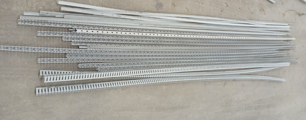 IBOCO NARROW FINGER WALL COVERED WIRE DUCT 00126 LENGTH 6.5 FT   LOT OF 17