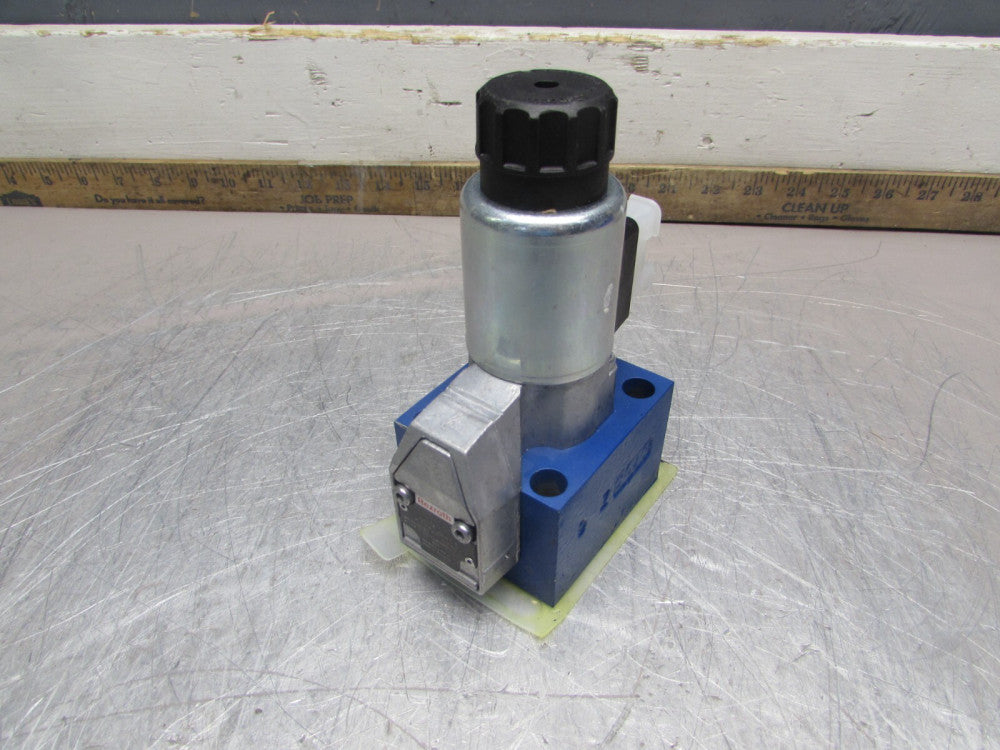 Rexroth R900051907 ,Poppet Directional Valve, M-3SEW 10 U16/420MG96N9K4/V, NEW !