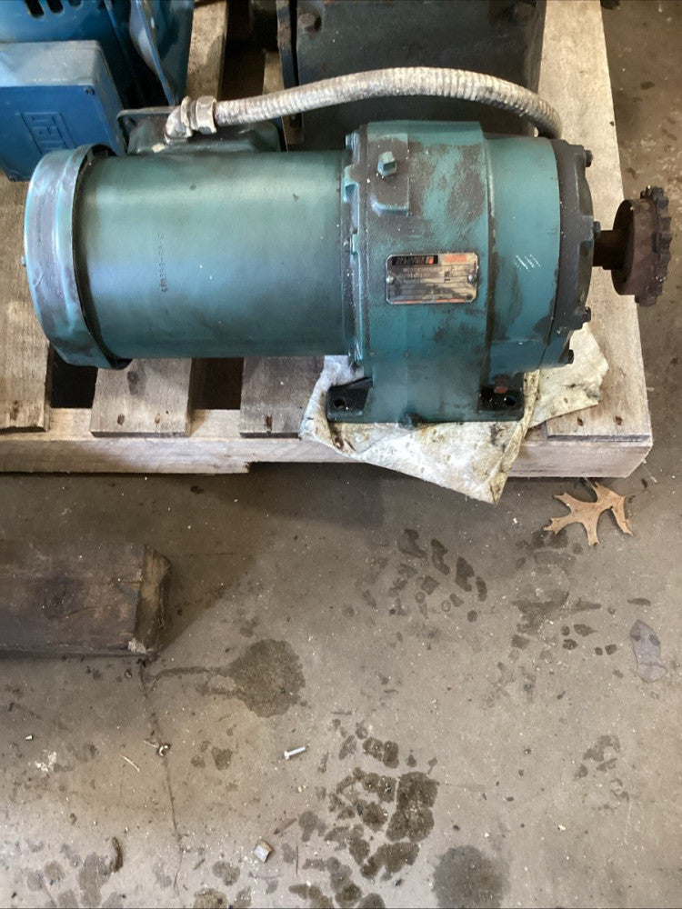 Reliance Electric 140DG16A 25.6:1 Gearbox Speed Reducer 1.36 HP 1725 RPM