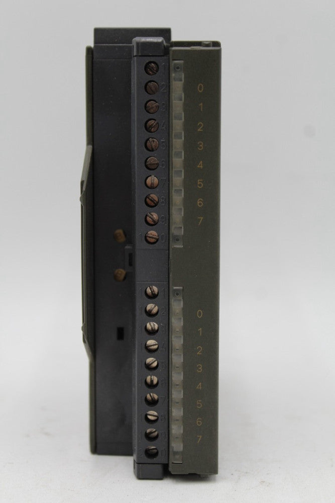 Siemens 6ES7 322-1BH01-0AA0 Output Module *No Cover