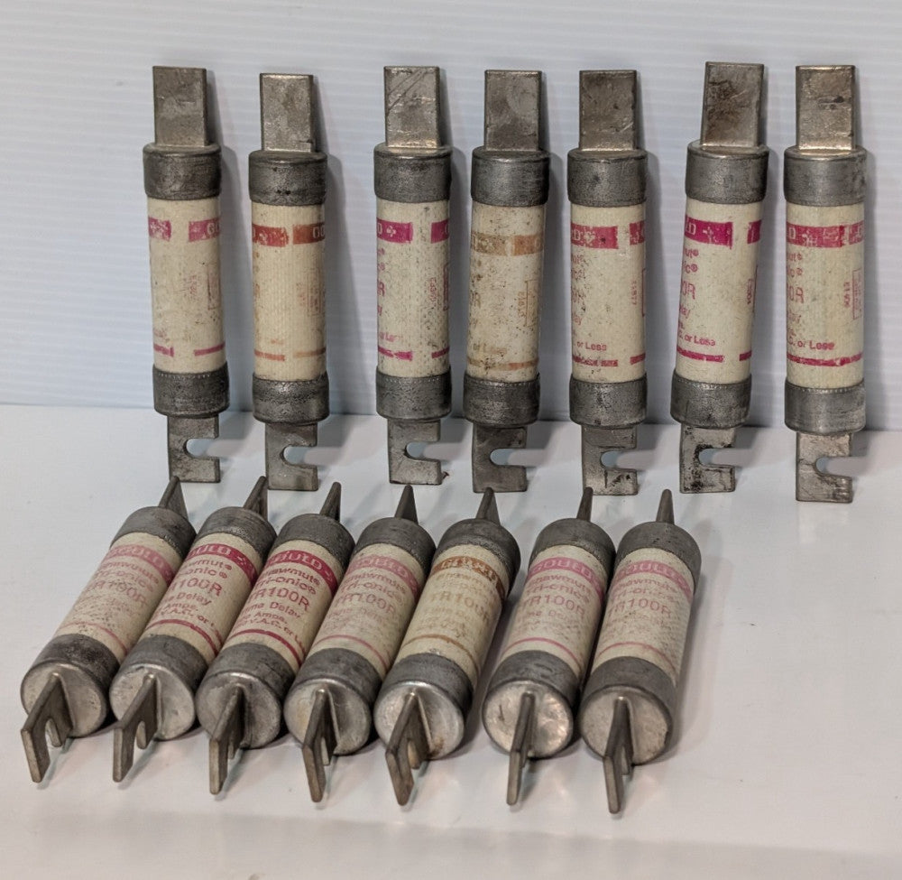 Lot of 14: Gould Shawmut Tri-Onic TR100R Fuses, 100 Amps, 250 VAC, Time Delay