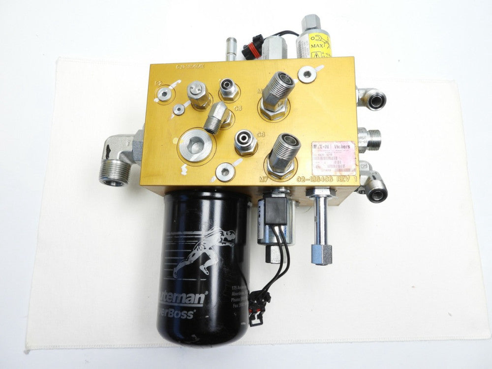 Eaton MCD-6918 Manifold Control Valve w/ 2 Solenoids, 4 Cartridge Valves