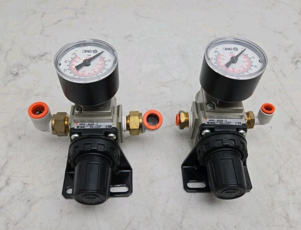 2 Pack Smc AR20-N02B-Z Pneumatic Air Regulator 7-125 Psi AR20N02BZ  Used